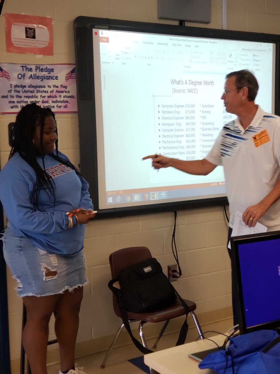 drspurlockwbl's tweet photo. The OVERLOOKED pathway to a professional career..."Trade/Apprenticeship" Programs. Mr. Chuck Little with Atlanta Electrical Company did a phenomenal job engaging students @CHSEaglesDekalb about other options to a professional career.@dcsdctae @@dcsdwbl  @GACTE @DeKalbSchools https://t.co/yb9O8tPXH0
