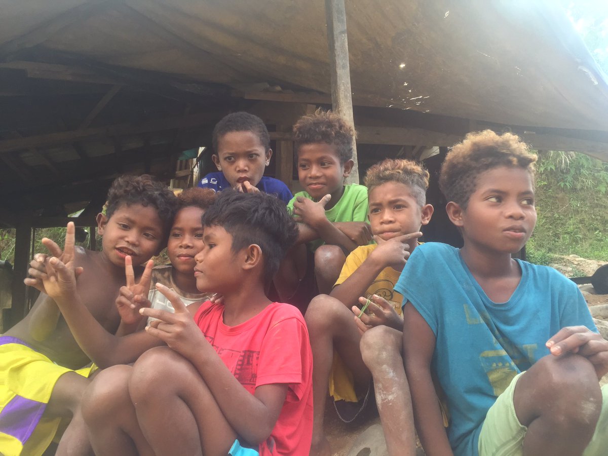 vergaracaf's tweet image. marginalized sectors needs us more than ever, their lands, human rights, and sovereignty has been exploited by high-status people. TAKE A STAND AND MAKE A CHANGE! ✊

#UnityMakesStrength
#ChawieSPEAK