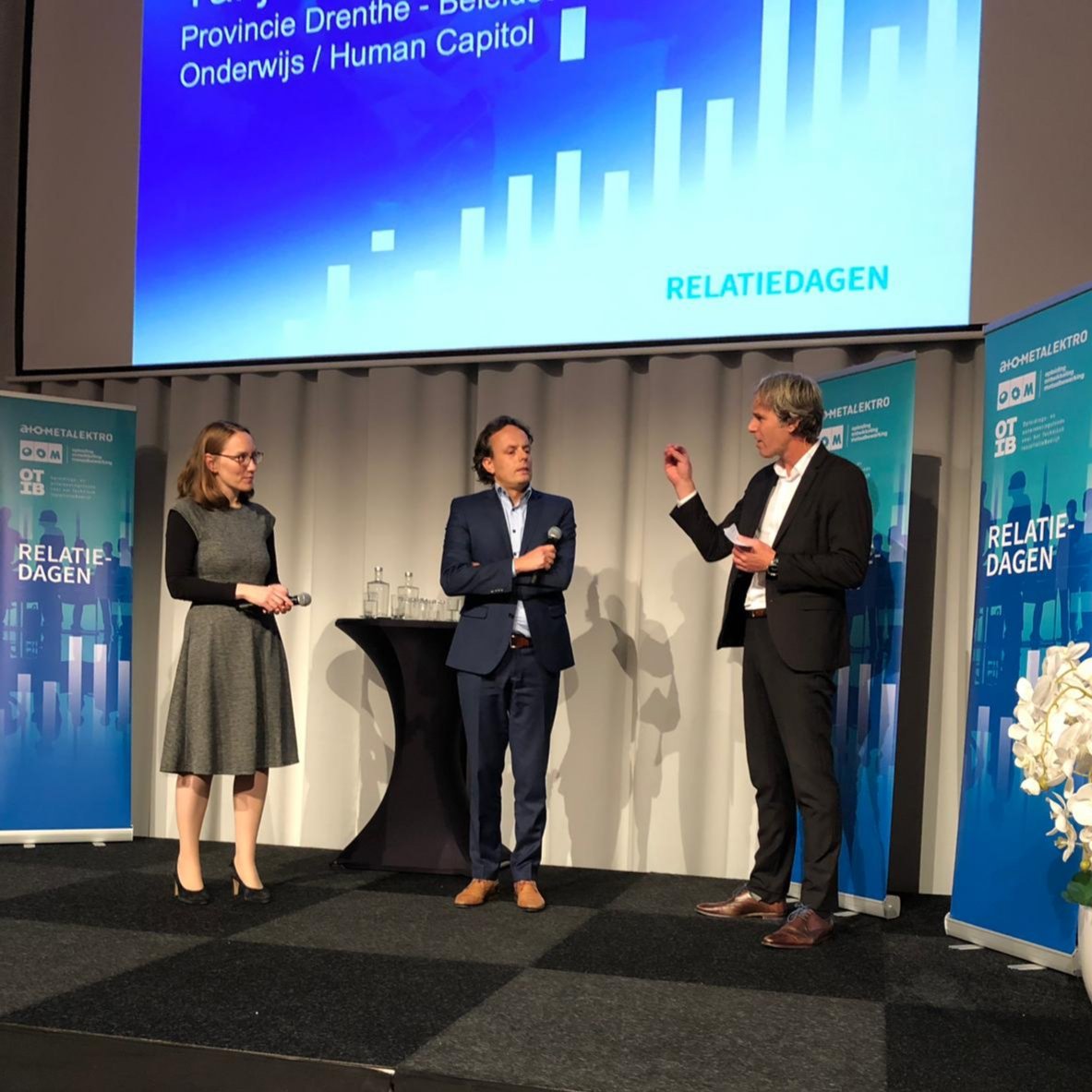 Drukbezochte 'Relatiedag' van O&amp;O-fondsen in Zwolle. Het belang van publiek-privaat samenwerken m.b.t. Leven Lang Ontwikkelen en arbeidsmarkt wordt nogmaals benadrukt door gedeputeerde Tijs de Bree en Tanja Sextro van <a href="/ProvincieDR/">Drenthe</a> @tijs_de_bree <a href="/ProvOverijssel/">Provincie Overijssel</a> @Techniekpact