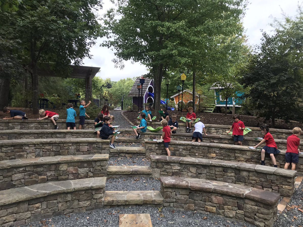 MrsShell_TDA's tweet image. When the temperature finally dips below 80, you bring your work and clipboards outside! #davisk