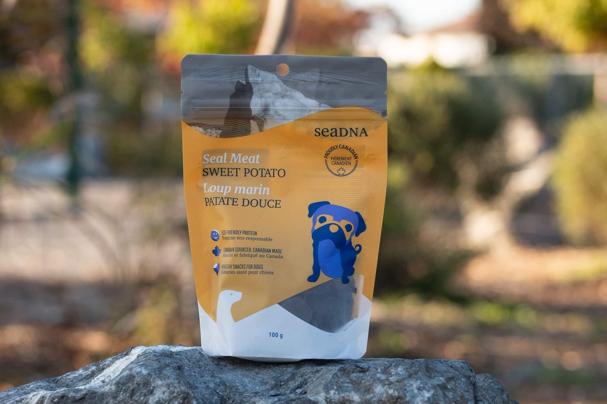 seadnacanada's tweet photo. Here are the 5 reasons why SeaDNA Seal Meat Snacks are a great healthy choice for your pupper:
100% Natural Wild game 
Very nutritious
Low in fat and calories
Hypoallergenic
"Phoquing" delicious
👉https://t.co/njZGO9axQH
#sealmeat #dogtreats #sustainable #canadian #protein https://t.co/3Iom9Db3Rv