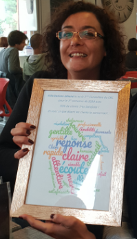LoicTroubat's tweet photo. Je partage avec vous le prix de notre meilleur conseillère du centre de #RelationClient de la @VillesDeLimoges des équipes @EDFetMoi , avec 93% de #Client très satisfait sur le 1er semestre 2019.
Un grand 👏à @LoiseauJohana . #NosConseillersOntDuTalent #Satisfaction. https://t.co/1Ikf4pLLEk