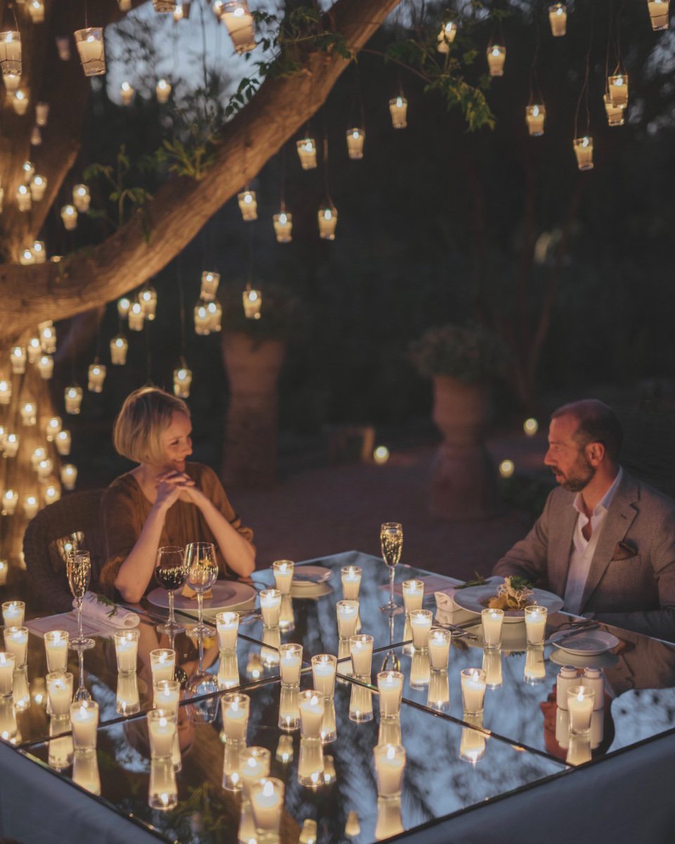 A Thousand Lights - Private Dining Experience ✨

Only one table per night. Includes discrete butler service, unique menu only available at this solitary table.

Click here to book during your stay 📲 ow.ly/kIy250wEpRg

#privatedining #marrakech #hotellesdeuxtours #morocco