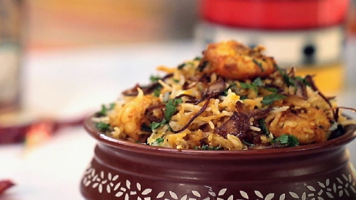 UryRestaurants's tweet photo. Taste our delicious Prawn biriyani, Basmati rice cooked with Mustard scented plump prawns spiced with whole garam Masala and finished on dum.
Only available on 13th October2019
#ury #urynewcastle #prawnbiriyani #reservesoon #13thoctober2019 https://t.co/imLlwvYFsu