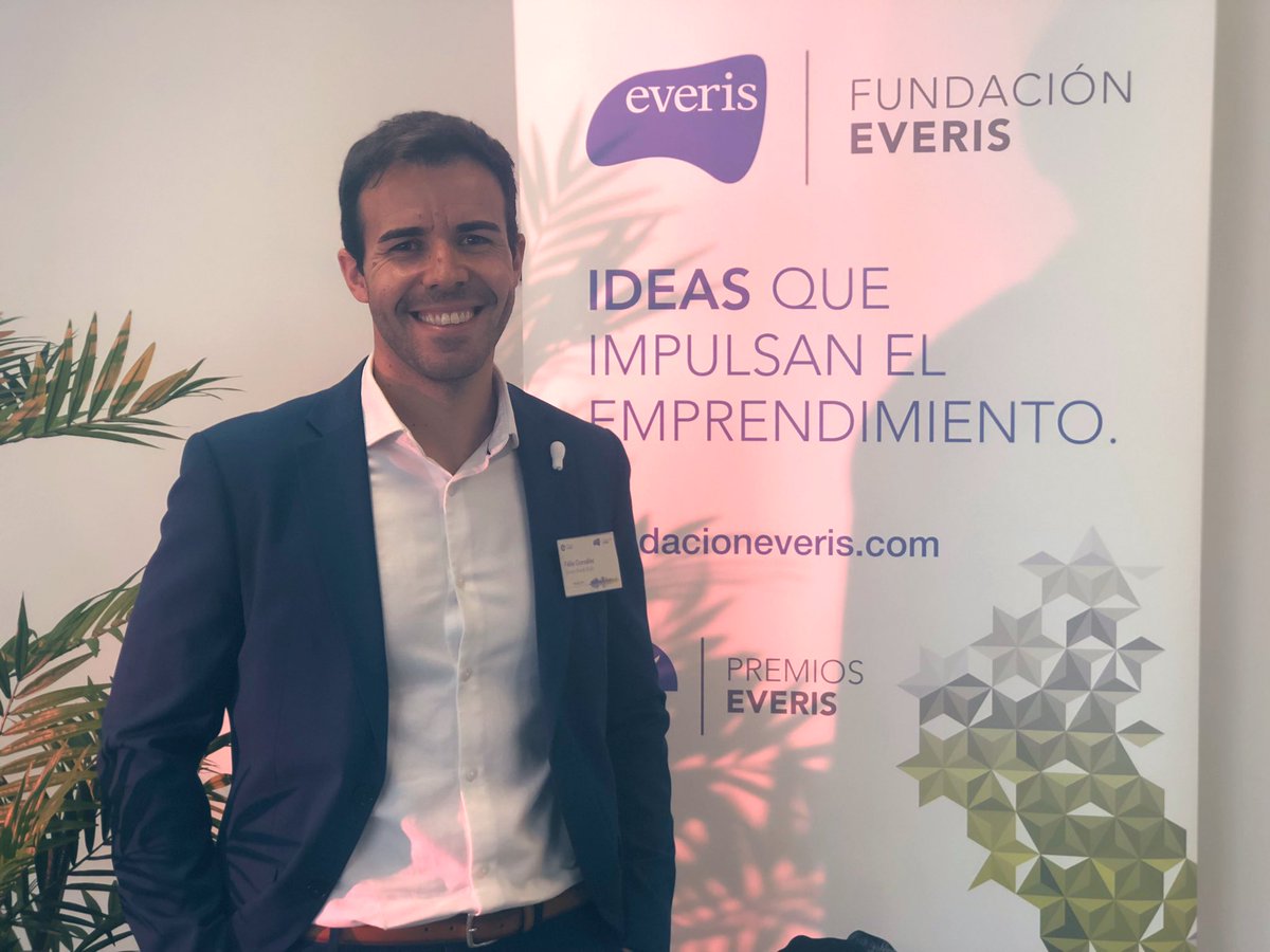 nttdfoundation's tweet photo. El primer proyecto, #SmartBreakBulb nos presenta un dispositivo a través del cual podemos identificar de una forma más rápida los frenazos de emergencia, evitando así muchos accidentes 🚗 💨 #PremioeverisESP https://t.co/Ff4J36Wws3
