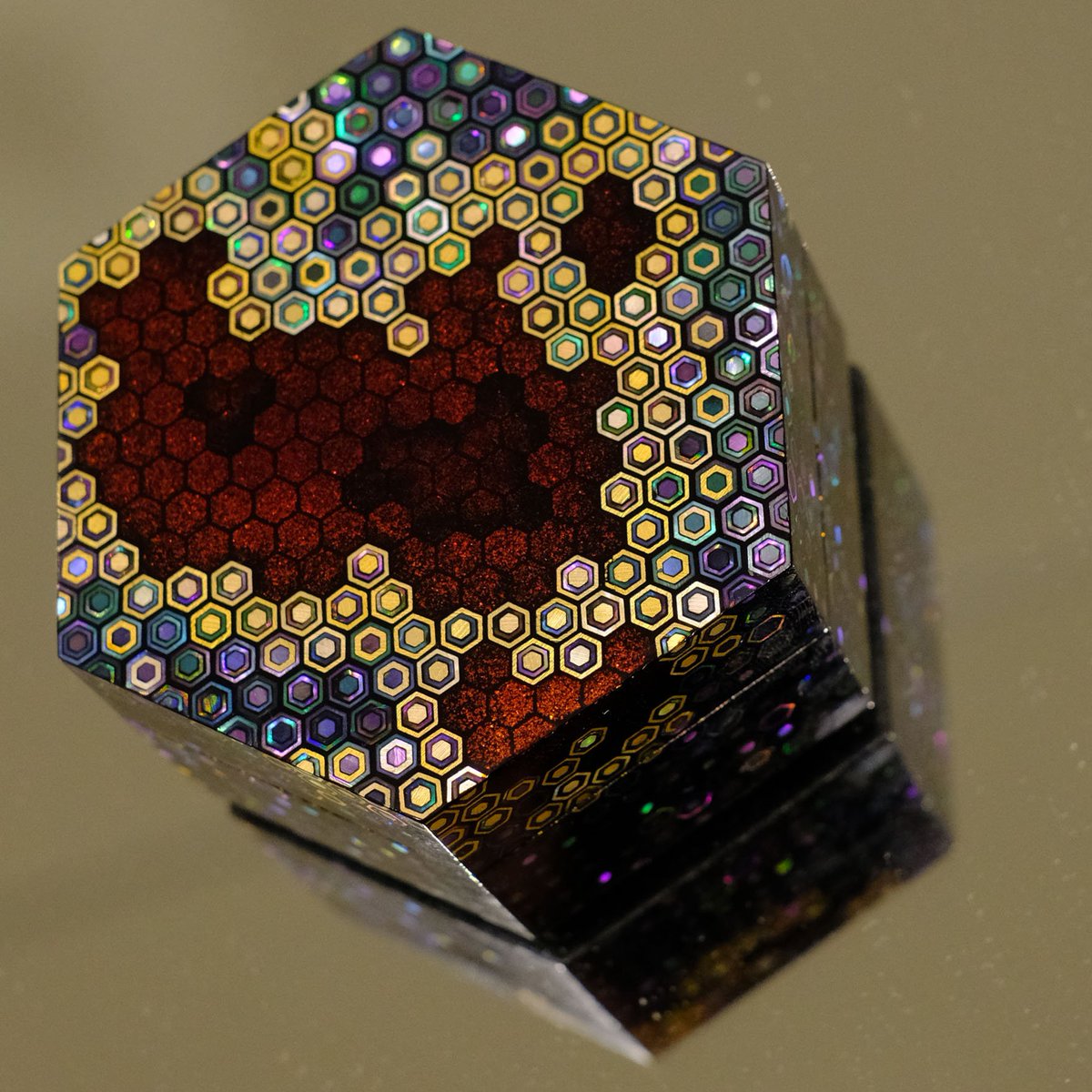 超精細な螺鈿細工見てきた。「電光装飾ーCyber Effectー池田晃将漆芸展