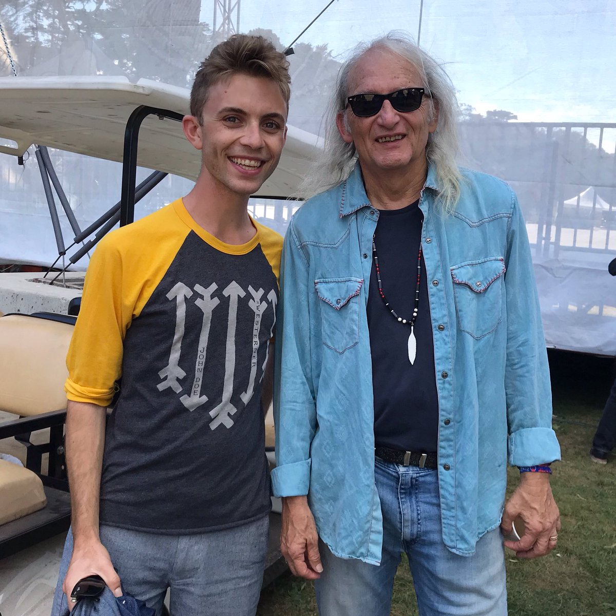 “You’re entering a world of pain” • Hardly Strictly 19 was fun as ever, punctuated by a brief hang with the great Jimmie Dale Gilmore, whose work in both music and film is a fanboy trigger 📸Peyton Harvey #thebiglebowski #jimmiedalegilmore #flatlanders #sanfrancisco #markitzero
