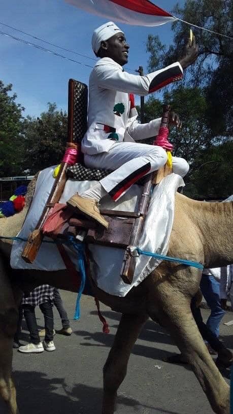 jamals35's tweet photo. I’m very much convinced that #Oromo are the most efficient and creative people on earth!! #Irreecha2019 ❤️💚❤️ https://t.co/34imaZpjyk