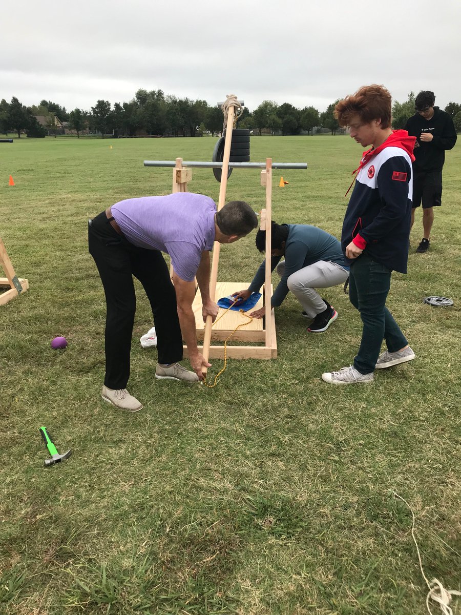 FrancisTuttle's tweet photo. The Physics I morning and afternoon students in the Computer Science Academy tested their medieval skills by building and firing trebuchets and ballistas. In the process, they learned about the physics that went into these old designs #Physics #STEM https://t.co/dD6qQ3Z6j5
