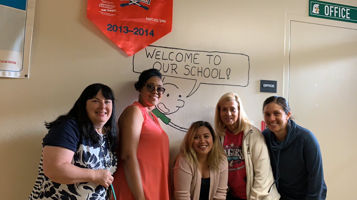 SparkleKTeach's tweet photo. @MontParkSchool 😎 https://t.co/HdvZ4OOymc