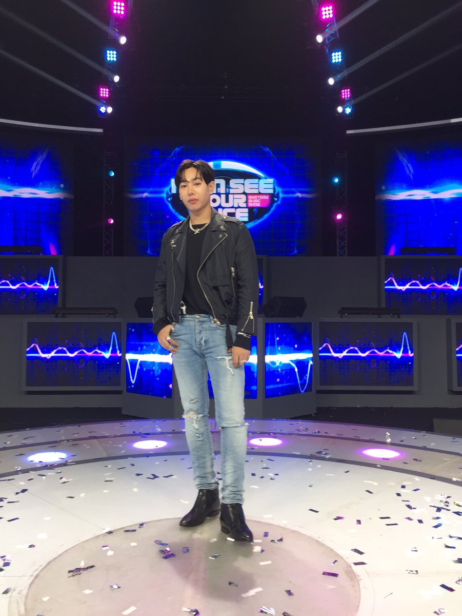 WhiteMusicClub's tweet photo. “ @peckpalit ” จะเลือกนักร้องเสียงเพราะหรือเพี้ยน มาร่วมร้องเพลง อดใจรอกันหน่อยน๊า ติดตามนัดล้างตาได้ในรายการ I Can See Your Voice ทางช่อง workpoint23
#เป๊กผลิตโชค
#ICanSeeYourVoice https://t.co/zAoIPKOosO