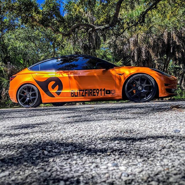 blitzfire911's tweet photo. Looking sexy on a Saturday stroll.
#tesla #teslamodel3 #teslaroadster #teslamodelx #teslamodels #teslamotors #florida #xpel #soflo #southflorida #electric #future #potd #sexy #models #modelx #scwc #evdesignmovement #electric #exotic #luxury #xpel #cer… https://t.co/pMQcUrEDQp https://t.co/TXdwzWt0uu