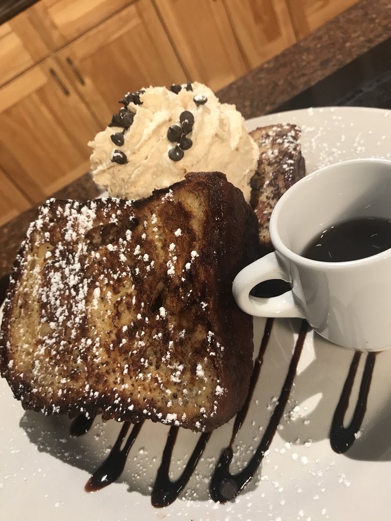 Courtney_CorbTV's tweet photo. More S’mores, Please! Kicking off @LocalRestWeek this morning on @am_buffalo. Serving up all the delicious tastes #WNY has to offer. Thanks to Taste Bistro in #EastAurora for bringing the ⛺️ inside. #LocalRestaurantWeek https://t.co/nwfaBYrXpZ