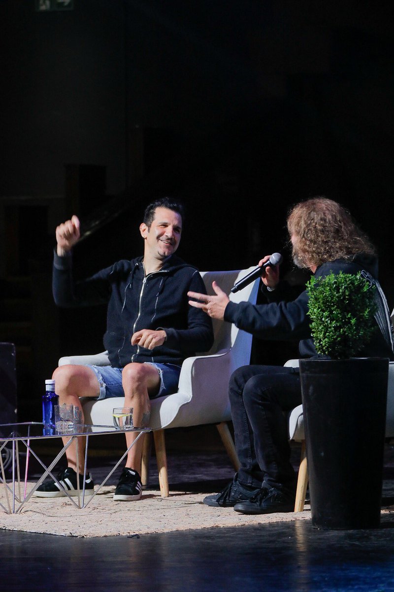 Hoy estuvimos en un conversatorio sobre música junto a Charlie Benante de #Anthrax y Anton Reisenegger de #Pentagram.