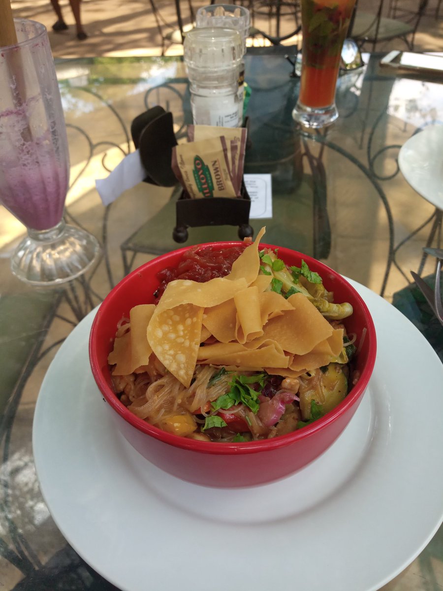 BryanBrendon2's tweet photo. #food such as #noodles do the trick 💯 https://t.co/dFDHqgpmio