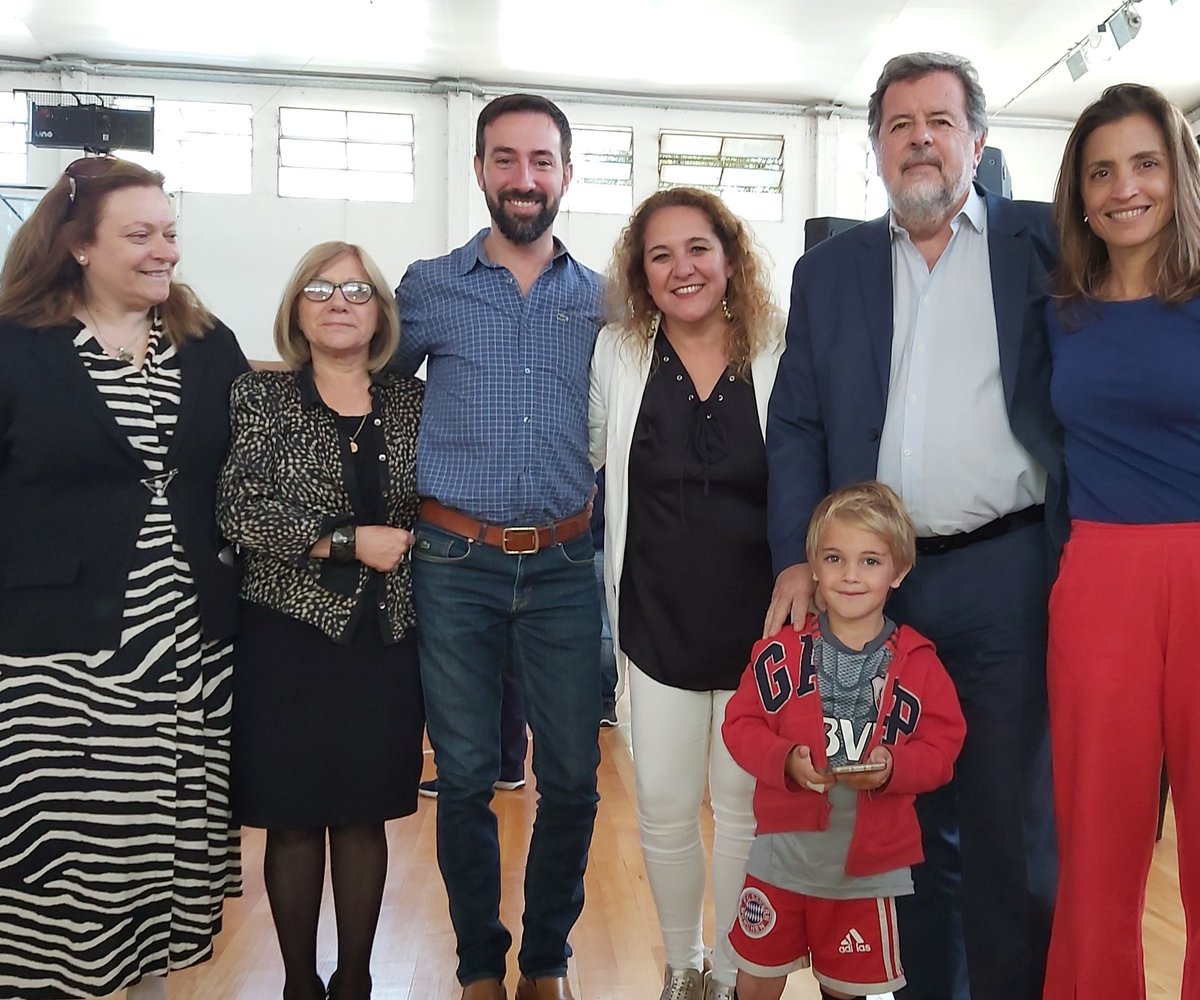 JDistritaljunin's tweet photo. Mateo Salvatto en #Junin creador de la app para personas discapacitadas "Háblalo" 👏👏👏excelente proyecto!!! Charla para 2000 alumnos de las escuelas secundarias. @InspeccionGral @petreccapablo @MariniEmilse @gzinny @adriana_frega @Danielabmoran1 @m_alejandrafa https://t.co/jkTX0ypotX