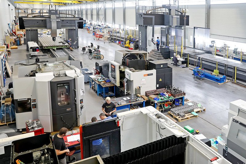 grandalbigeois's tweet image. Inauguration de la nouvelle usine de l’entreprise #albigeoise #mecanumeric située sur #eco2rieumas. Spécialisée dans la fabrication de machines-outils, l’entreprise est l’un des cinq plus gros employeurs du @grandalbigeois dans le domaine industriel.