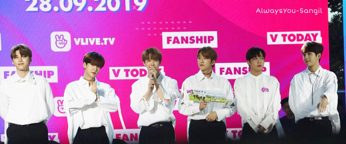 AlwaysyouSangil's tweet photo. Vlive Vheartbeat in Vietnam
#taewoong #suhyun #sangil #woosung #sangho #sebin #SNUPER
#alwaysyouSangil #Vietnam https://t.co/BMexKT00no