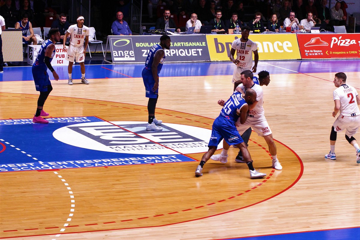 [ CAEN BASKET CALVADOS ] 🏀🏆
Cette année encore, l'E2SE Management soutient son équipe préférée de basket le Caen Basket Calvados ! Nous les félicitons pour leur troisième victoire consécutive ! Victoire sur Toulouse (97-58), vendredi soir dernier à domicile.
#cbc