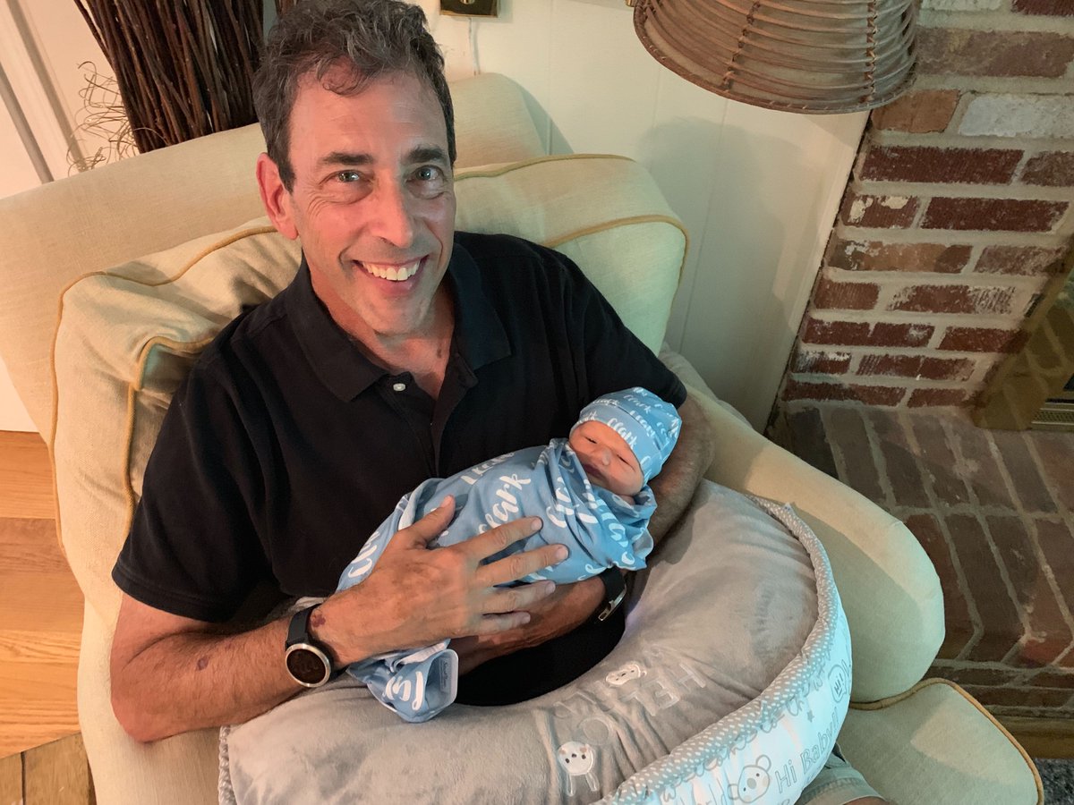 ClarkHoward's tweet photo. The money expert has a new title -- POPS!
Clark Howard welcomes his first grandchild into the world. Meet his namesake, Little Clark!
#grandpa #grandpaproblems #newbornbaby #newbaby https://t.co/GInRxKl0gD