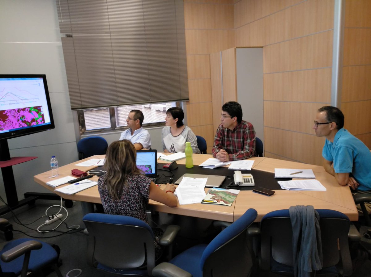 #DIANA partner <a href="/AgrisatSl/">AgriSat Iberia SL</a> visited Bajo Jalón area for an in depth discussion of the results of our pilot there!! The meeting took place in the <a href="/CH_Ebro/">Confederación Hidrográfica del Ebro</a> with a number of participants whose feedback is valuable for the commercial uptake of our solution!