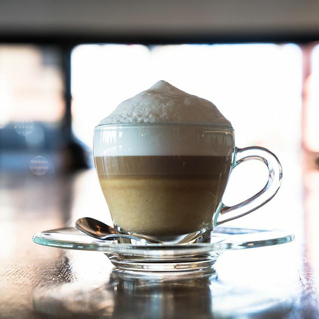 famecaffe's tweet photo. Have an amazing week, Phoenix! ☀️ 🌵 ☕️ Remember we are open 7 days a week! #stayfame #farmtotable https://t.co/8opOB0FqQV https://t.co/3LYRUM58GK