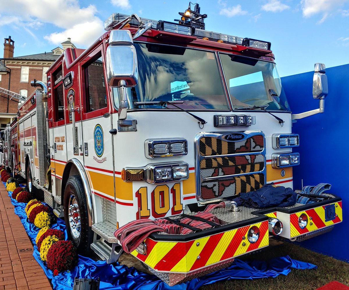 ffshifflett's tweet photo. Howard County Fire Engine 101 #mdfire #howardcountyfire #fire #nfff #engine101 https://t.co/g2Q2rdBkzL