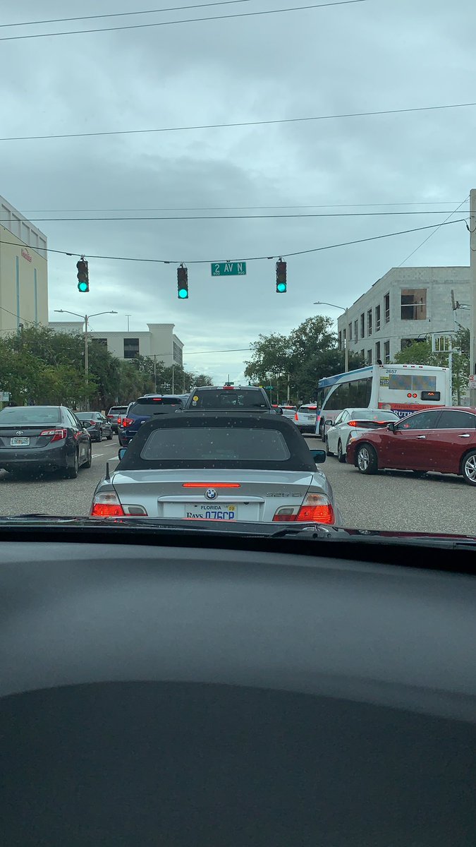 mramsey8's tweet photo. Insane traffic going to the Trop https://t.co/2x41WWcfHE