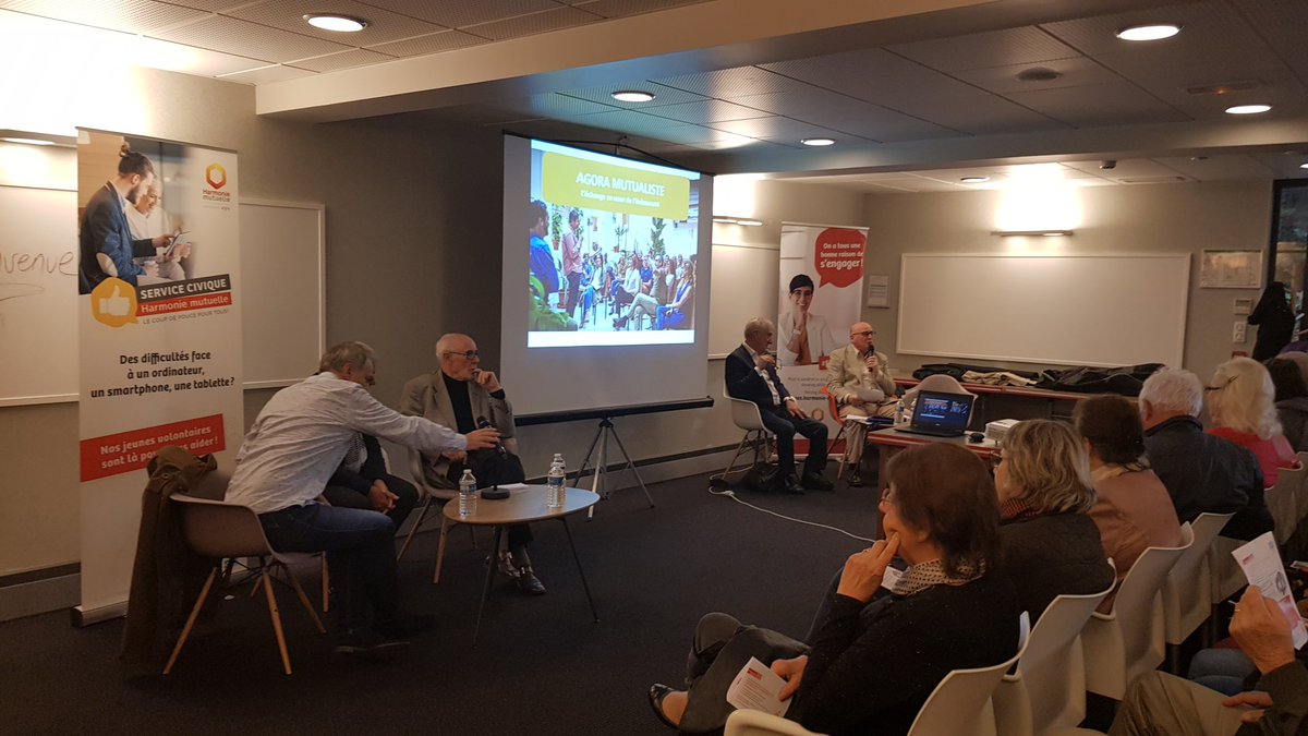 Top départ pour notre agora mutualiste <a href="/hmutuelle/">Harmonie Mutuelle</a> @EssentielSante à <a href="/dijon/">Ville de Dijon</a> ce soir nos adhérents sont venus nombreux pour échanger avec nos élus #engages et des professionnels de santé experts en #medecinesalternatives et ou #medecinetraditionnelle #allopathie