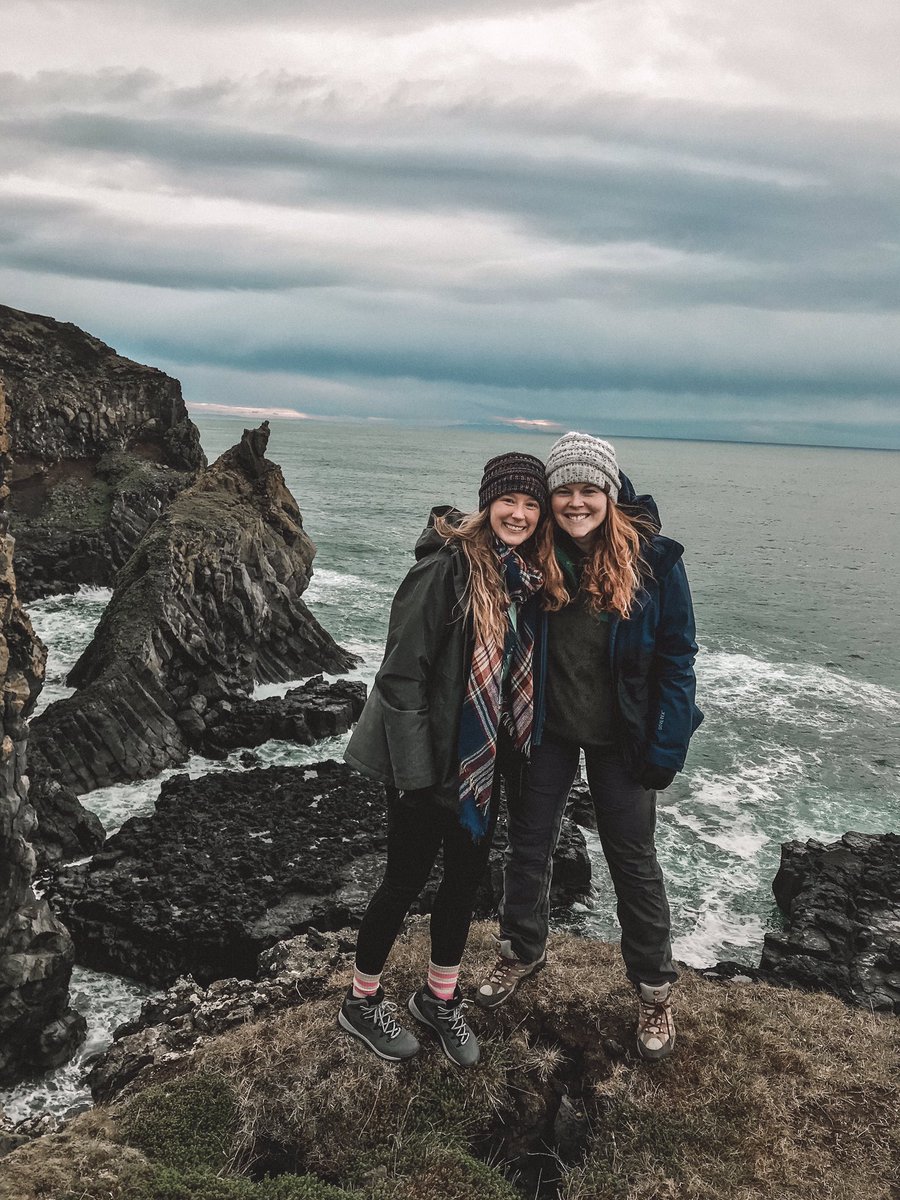 CoachMacdowell9's tweet photo. WHAT. This is so beautiful #iceland2019 https://t.co/BEllpX8AIg