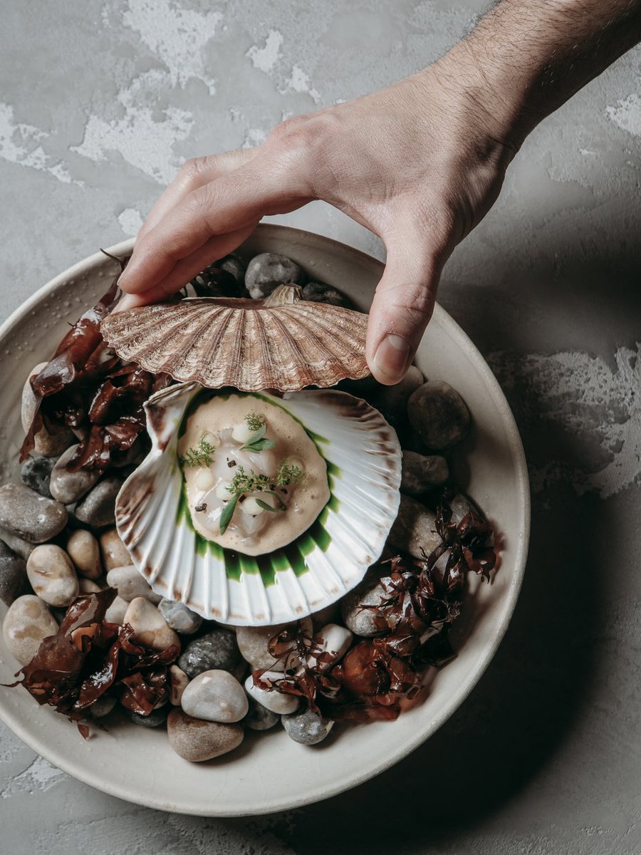 MichelinGuideUK's tweet photo. Bethnal Green’s @TownHallHotel does it again: @DaTerra_London gains a #MICHELINSTAR20 for its creative set menu that mixes Italian and Latin American flavours
#MICHELINguideGBI https://t.co/yGsWCrzHnB