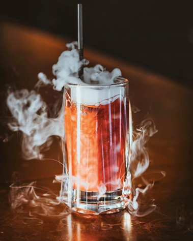 VisitTheQuays's tweet image. Post weekend blues? The party never ends at @TheAlchemistUK #MediaCity! Come for a cocktail and nibbles overlooking the river.
For the full menu and to book please visit:
bit.ly/2mmPLLx

#VisitTheQuays #AlchemistUK