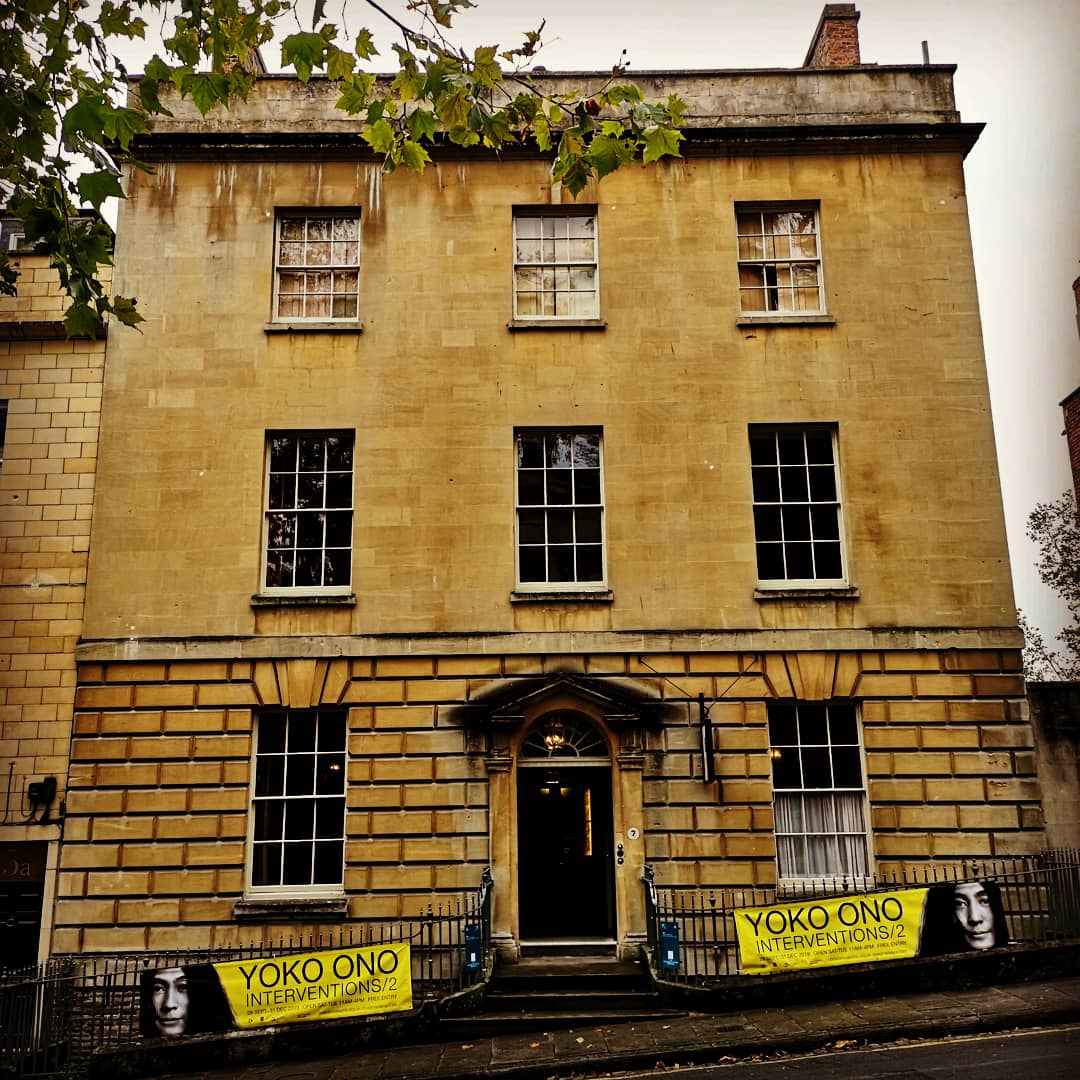 BeckyKempDavies's tweet photo. #Design meeting in #Bristol followed by a quick stop at @HouseGeorgian @bristolmuseums to see @yokoono's #films in her #interventions2 #exhibition. Adored viewing her work in this context!
#imaginepeace #art #installationart #freelancelife #designer #whatdesignersdo https://t.co/tmZtVQUZwh