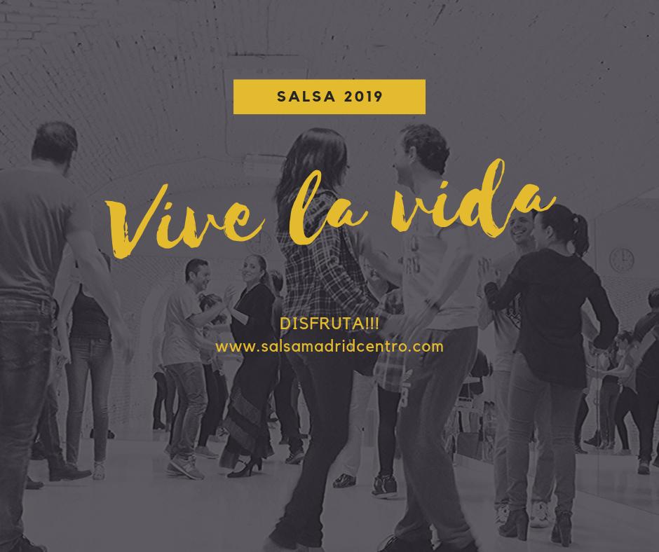 Vive la vida bailando Salsa!!! Una manera interesante de conocer gente, hacer ejercicio y divertirse! 💃❤️😍🕺😋