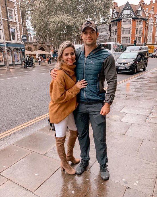 HenryCavillPo's tweet photo. Sol teve seu dia iluminado: "Nossa muito feliz, encontrei o #HenryCavill em Londres ❤️"

#london #londres #street #actor #thewitcher #netflix #superman #fashionista #fashionblogger #jottnar #londonvisitof #visitengland 📷IG solfashionista https://t.co/Tzeu2C24k7