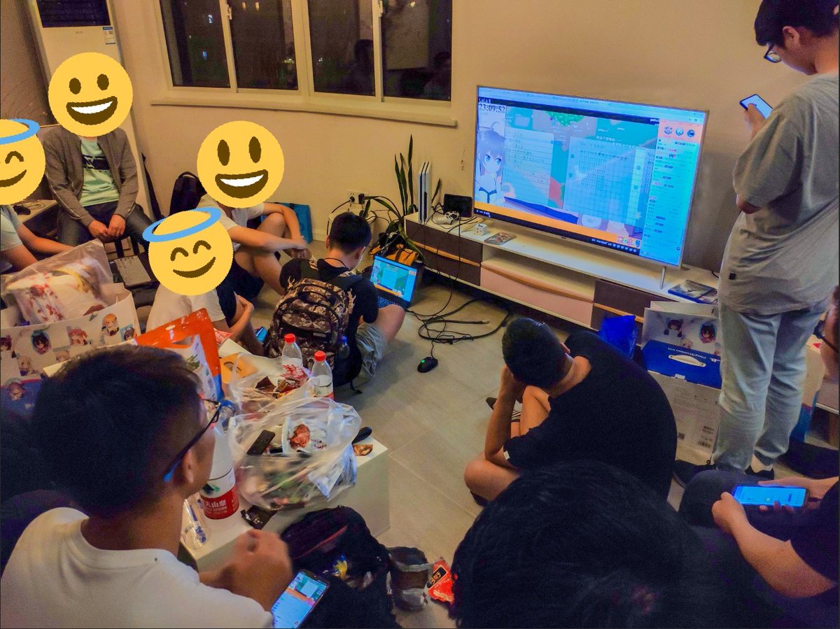 hogokyoukai's tweet photo. こちらは夏色まつり保護協会のメンバーたちがビリビリワールドで一緒にとった写真です！
中国のまつりすたちのこの熱い気持ち、ちゃんと伝えられていますか🏮
撮影者:夜行遊鬼@yexingyougui 、deploying_ADS_🏮🐿@AdsDeploying
#夏色まつり #まつりちゃん https://t.co/BIjNJ2RHUd