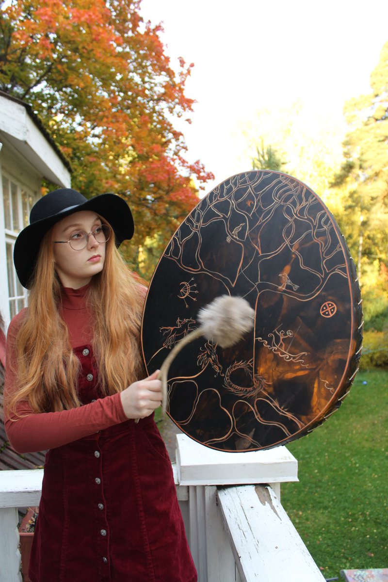 taikalaakso's tweet photo. https://t.co/b22cx22V1x
#mystique #lappland #tribe #healing #rainbowtribe #witchcraft #wicca #unique #shamanicdrum #naturaldyes #shamandrum #magicitem #ancientwork #homeofdrums #magicalgarden #flowers #framedrums #framedrum #yoga #pagan #handpainted #handcrafted https://t.co/2azE0NZz9T
