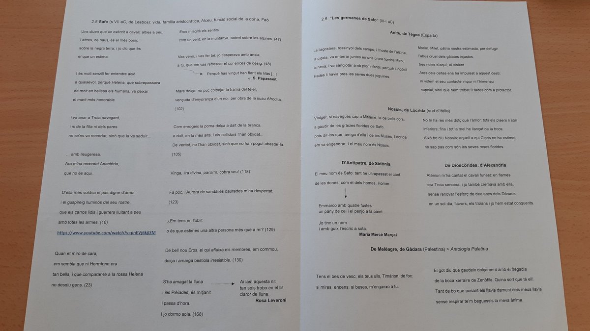 BastonsMontse's tweet image. Hi ha dies que fer #classe sembla un regal enviat dels déus (@xtianolive): poder ampliar el "programa" per parlar de #poesia #grega arcaica (#safo @AracneFil @Apleccat @clasicasIEDA @RevistaAuriga @ArgoClassica) i veure-hi connexions amb poetes com #marçal, #papasseit i #leveroni
