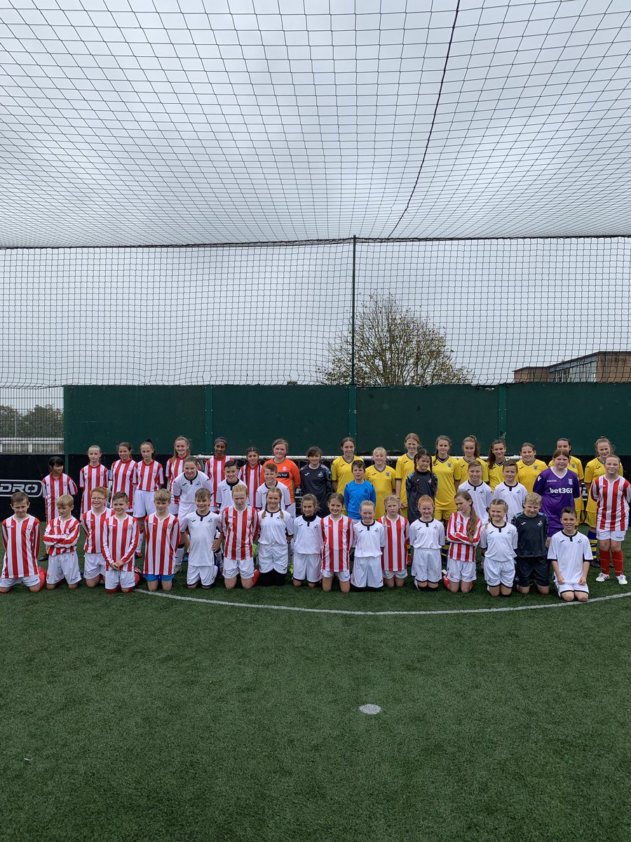 harry11thomas's tweet photo. A fantastic Saturday spent with @blaenhonddan Primary School hosting @scfc_community for a #FixtureWithinAFixture.
#PLPrimarystars
#PLkicks https://t.co/3I3IK6iBBk