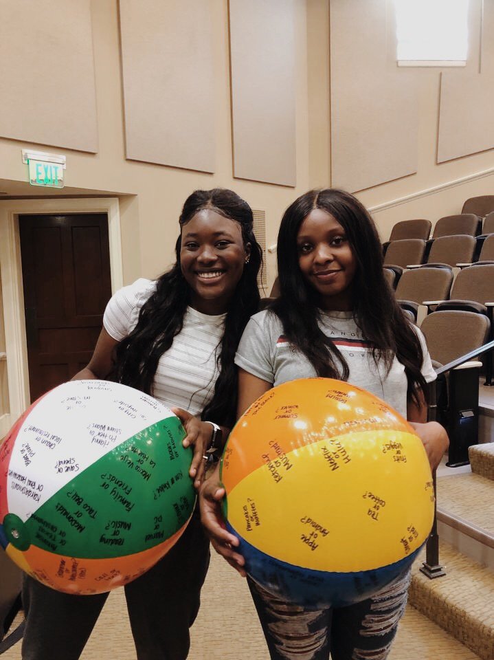 UAVAC's tweet image. We had so much fun meeting all of our project leaders for Make A Difference Day! Sign up for MADD on Givepulse. Want to serve the NWA community for more than one day? Come to Find Your Impact tomorrow 4 to 5 p.m. @UofAHealth room 1116.