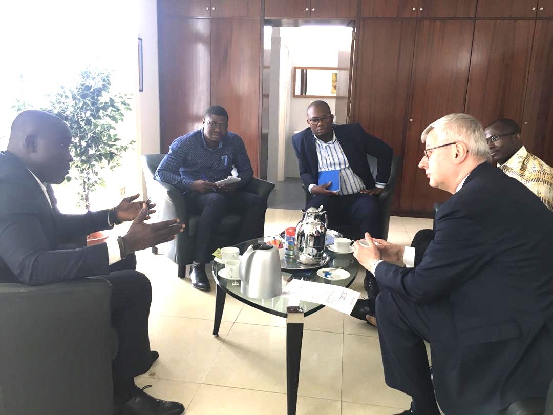 TogoUpf's tweet photo. #Togo #Media Visite de courtoise du bureau de l’UPF-Togo ce jour au nouvel ambassadeur D’allemagne #MatthiasVeltin. Au menu des échanges: présentation de l’organisation, Presse togolaise, Maison de la presse et Assises de Yaoundé. https://t.co/TTepAh3ji7