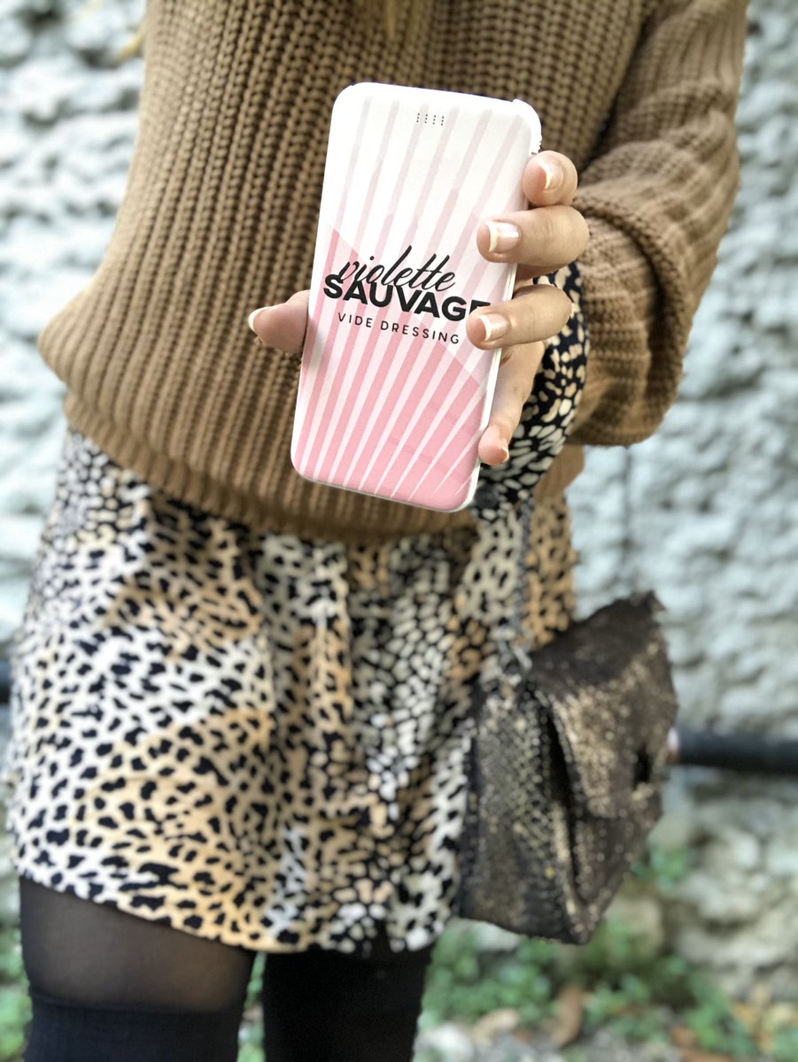 #CONCOURS 💥

2 Batteries nomades #violettesauvage sont à gagner ! 👗

Pour Participer #RT + FOLLOW <a href="/GlobalCharger/">Global Charger</a> &amp; <a href="/SauvageViolette/">Violette Sauvage</a> 

📢 Résultat le 12 Octobre à 17h !

⚠️ À retirer UNIQUEMENT sur le stand ! ⚡️🔋

#concoursparis #giveawayparis #shoppingparis #videdressingparis