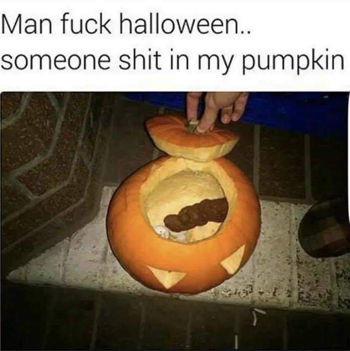 dentyboy33's tweet photo. Spoopy season #Halloween #poop #pumpkin #Spoopy https://t.co/5c6EbM2EHT