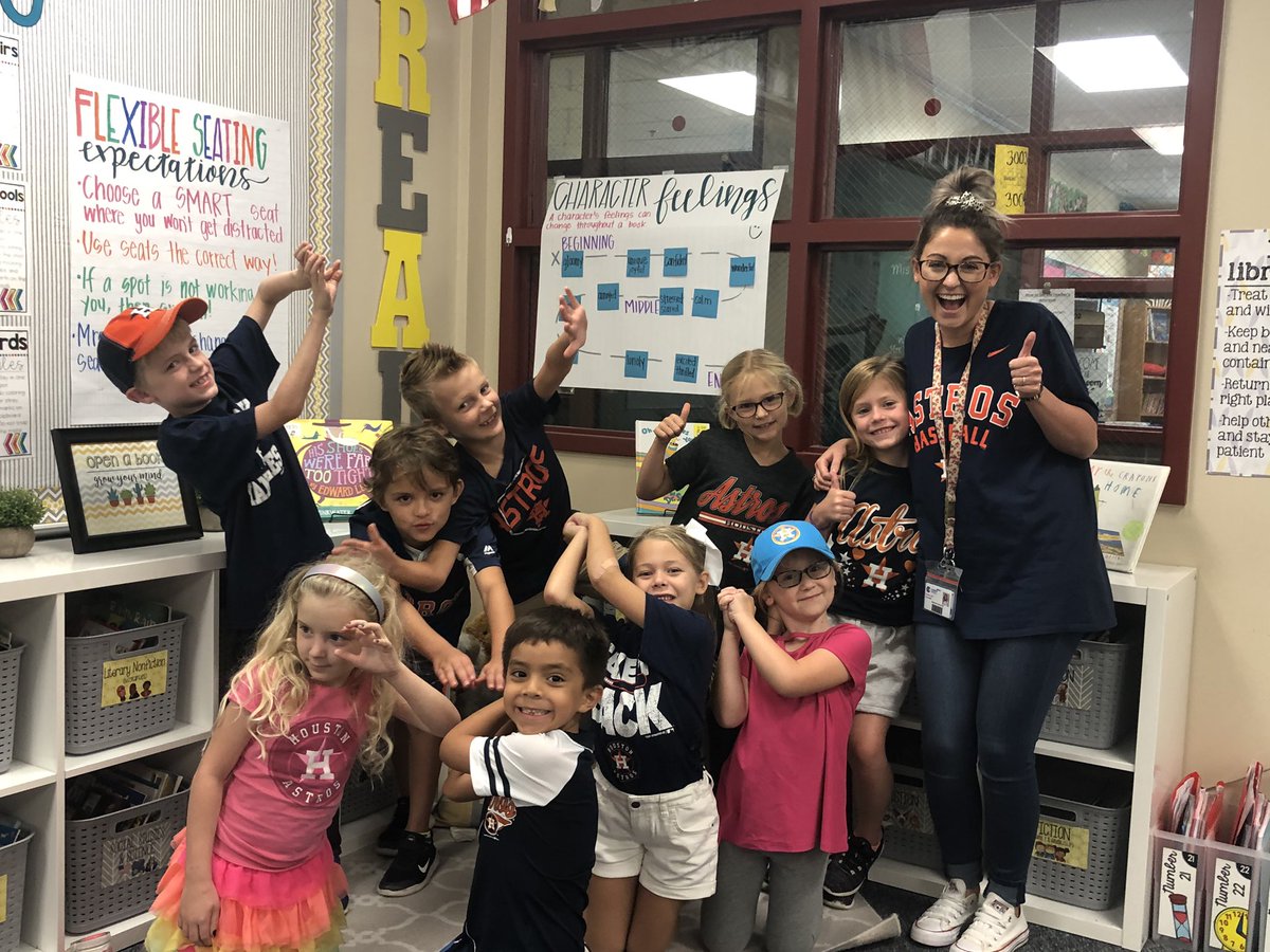 These Powell Panthers love our ‘Stros! 🧡💙⚾️ <a href="/PowellCISD/">Powell Elementary, Conroe ISD</a>