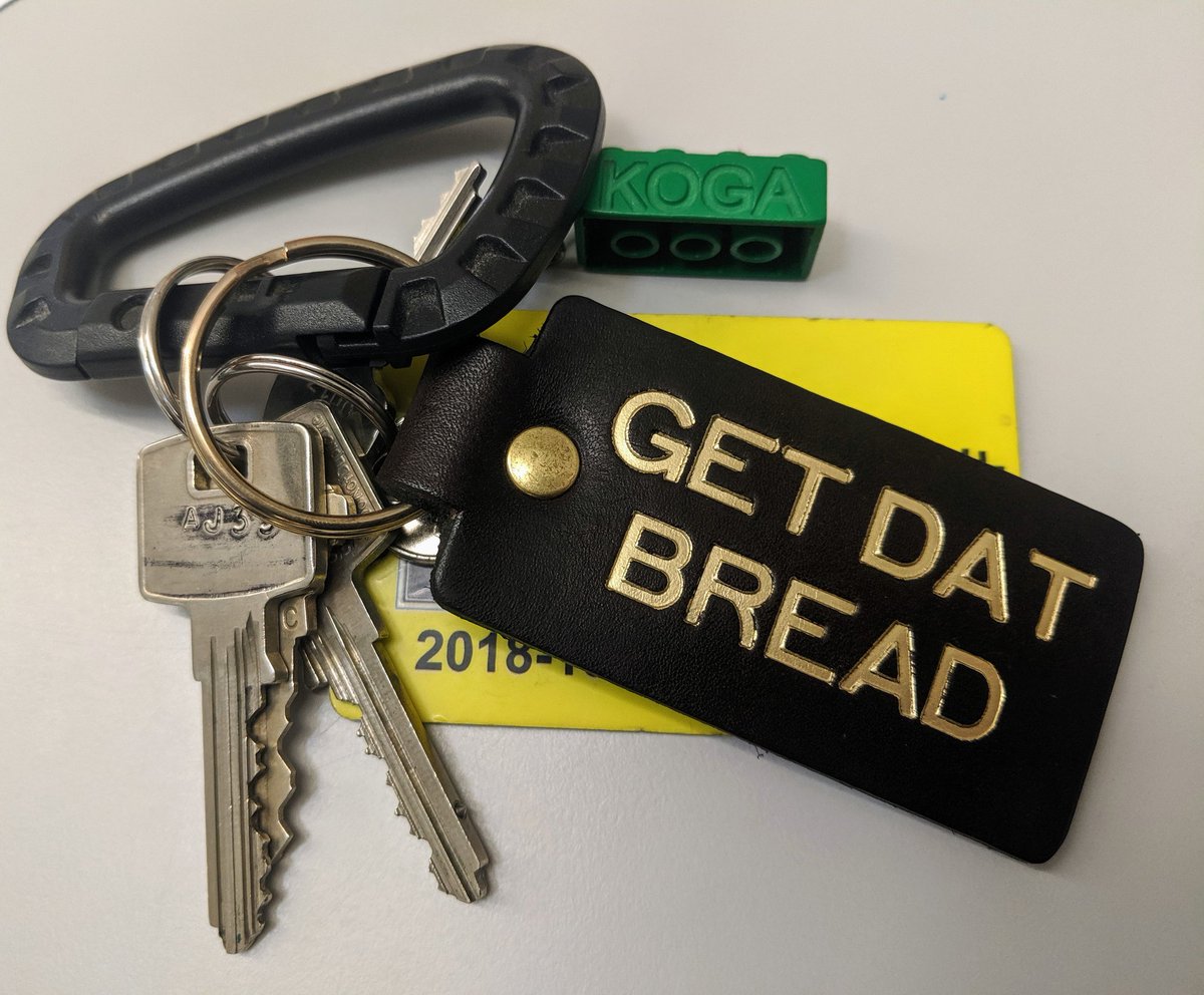 mr_kogas_class's tweet image. Got a great bread-related gift from @RioSTEAMSchool this morning!!! 🍞🗝️⛓️ 

Thank you again Dr. C!

#GetDatBread #rioschools
