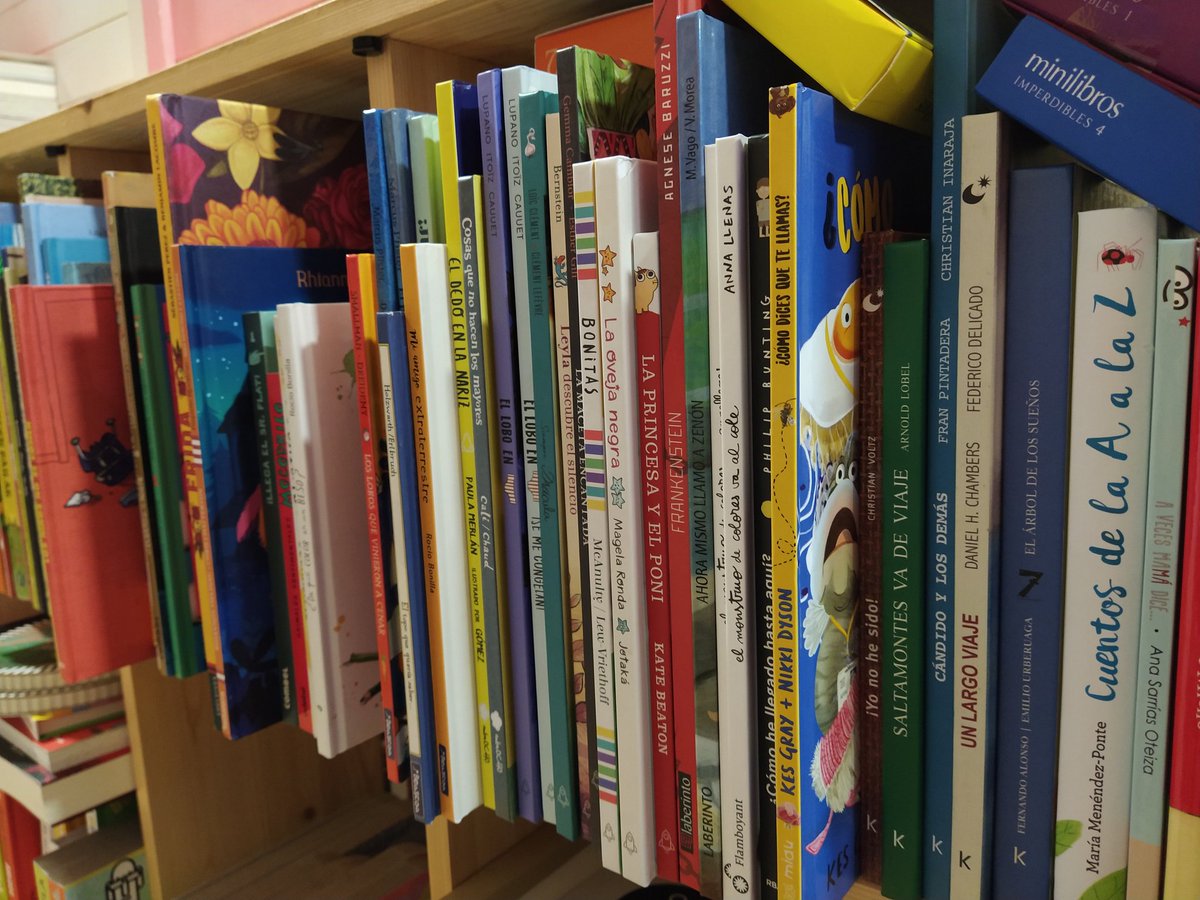 LibreriaCabrera's tweet photo. Pues ha llegado a #TuLibreríaDeBarrio una buena selección de #cuentos para todas las edades 😄. No dejes pasar esta oportunidad. Kalandraka, Astronave, Combel, Bruño, NubeOcho, etc. https://t.co/YhPLZMqpVR