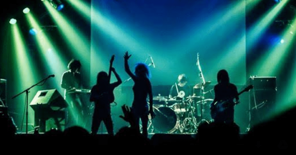 This Thursday @ Mezz Breda and Saturday @ Fest Ciutat at Palma de Mallorca vivelafete.be/this-thursday-…