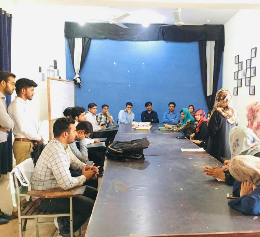NwlPositivepk's tweet photo. پازیٹو پاکستان نارووال چیپٹر اور یونیورسٹی آف نارووال ینگ پیس اینڈ ڈویلپمنٹ کورپس کی جانب سے استاد کے عالمی دن کے حوالے سے تقریب کا انعقاد کیا گیا ۔تقریب کے مہمان خصوصی یونیورسٹی آف نارووال کے شعبہ ابلاغایت کے کوارڈینیٹر محترم  حسیب سرور صاحب، نثر صاحب اور کچھ اساتذہ تھے ۔ https://t.co/tnP8LBl65X