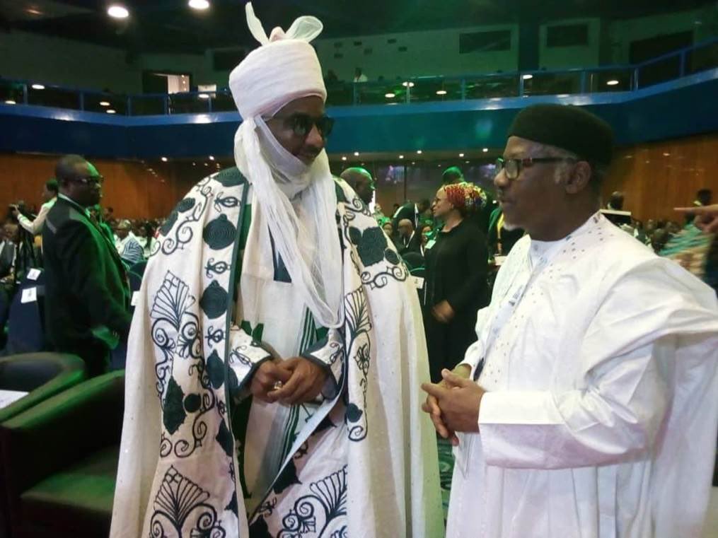 DangoteKitchen's tweet photo. The President of the Federal Republic of Nigeria, His Excellency Muhammadu Buhari GCFR, Chairman NESG Mr Asue Ighodalo and a host of other dignitaries were at the Dangote Kitchen stand #DangoteFlourMills #DangoteKitchen #NigerianEconomicSummit https://t.co/HUTdCjBtUx