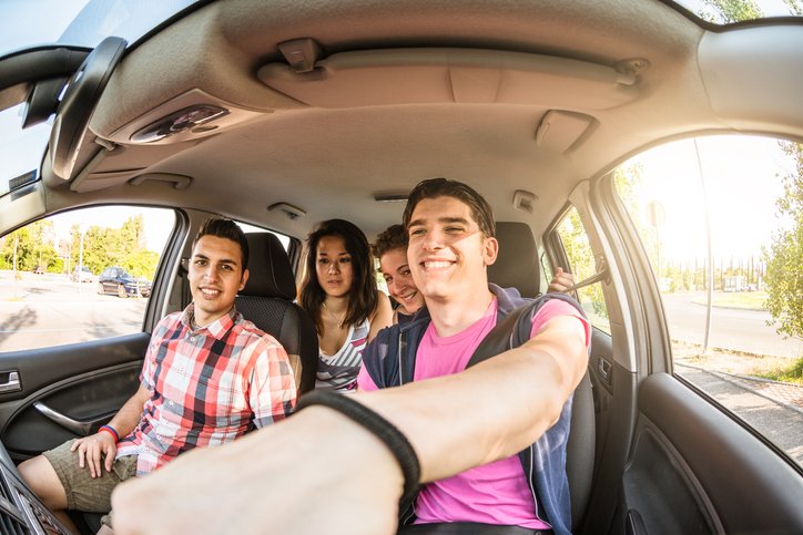 StLouisAutoStop's tweet image. Showing off your new car to your friends is the first thing to do after getting a great deal! Visit us today, find the car you love, and we’ll get you approved in 15 minutes! bit.ly/2nOJs3y